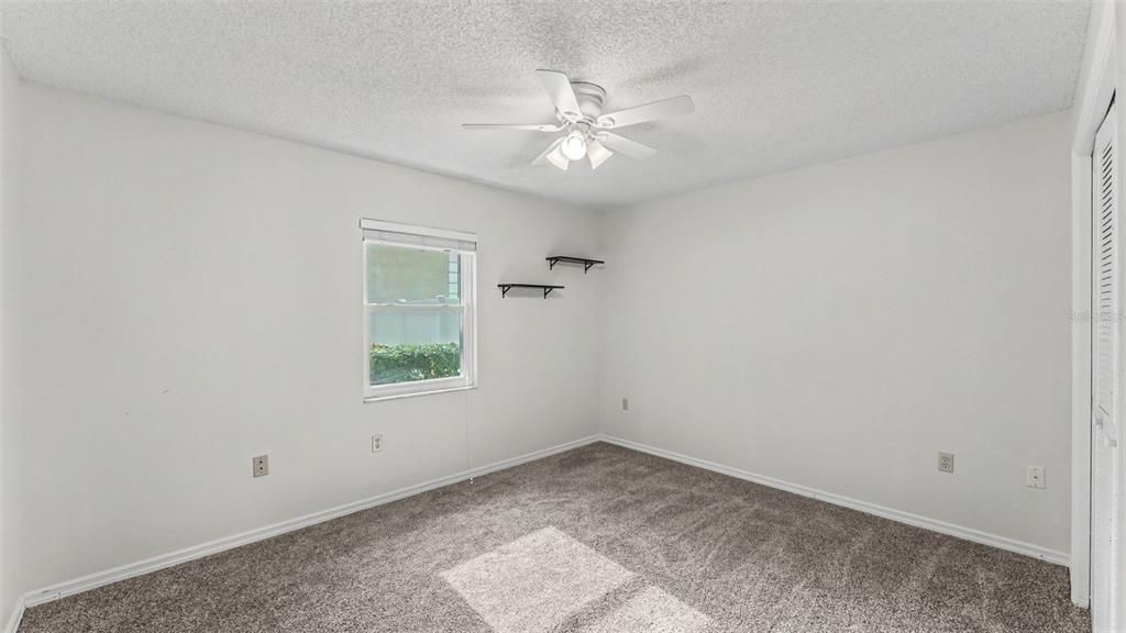 En Venta: $525,000 (4 camas, 2 baños, 2345 Pies cuadrados)