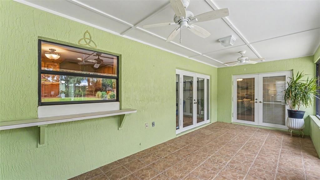 En Venta: $525,000 (4 camas, 2 baños, 2345 Pies cuadrados)