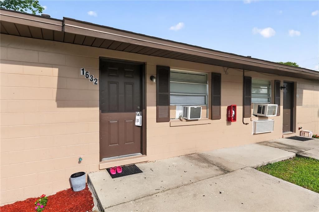 For Sale: $309,900 (8 beds, 0 baths, 1240 Square Feet)