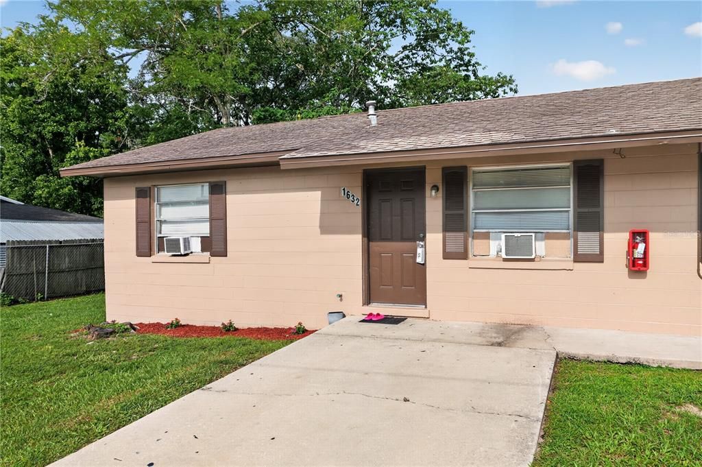For Sale: $309,900 (8 beds, 0 baths, 1240 Square Feet)