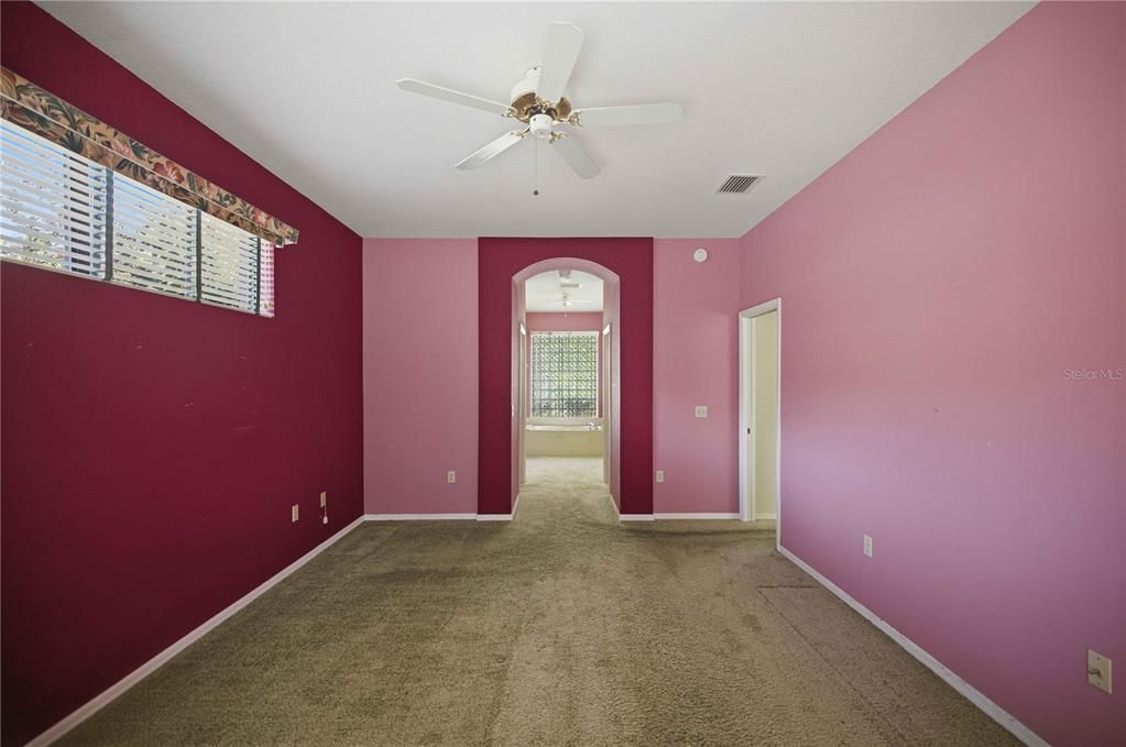 For Sale: $330,000 (3 beds, 2 baths, 2165 Square Feet)