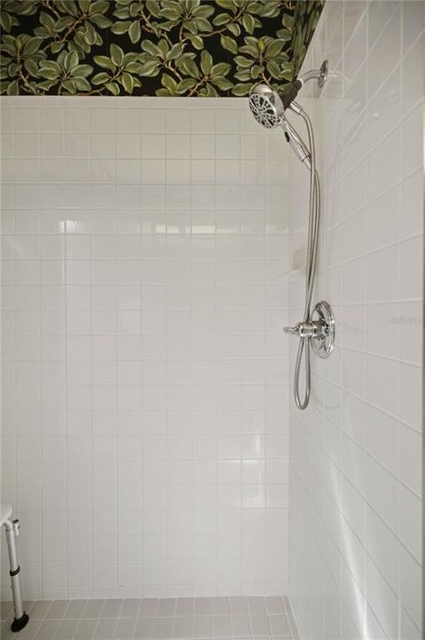 For Sale: $330,000 (3 beds, 2 baths, 2165 Square Feet)