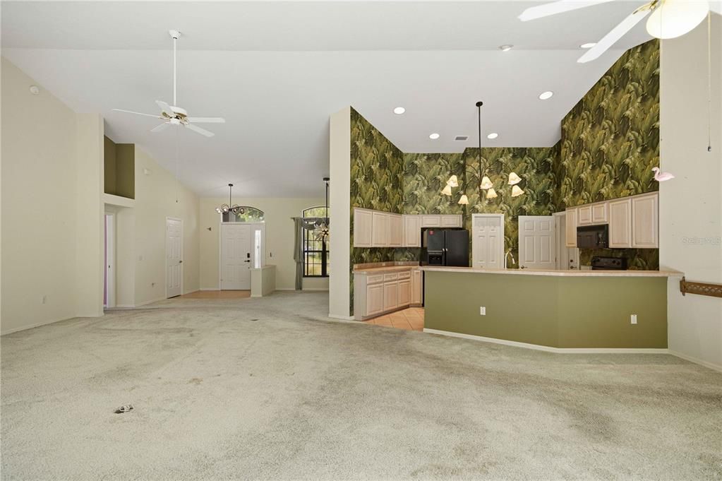 For Sale: $330,000 (3 beds, 2 baths, 2165 Square Feet)