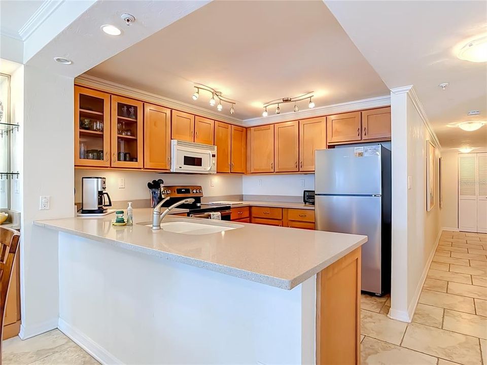 На продажу: $418,999 (1 спален, 1 ванн, 1077 Квадратных фут)