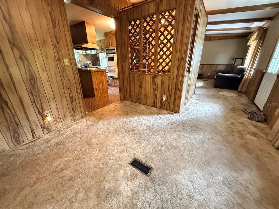 Activo con contrato: $224,900 (3 camas, 2 baños, 1548 Pies cuadrados)