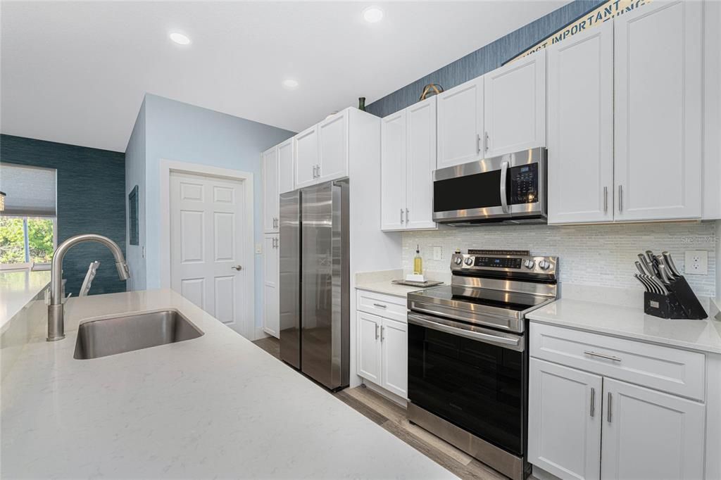 En Venta: $354,900 (3 camas, 2 baños, 1618 Pies cuadrados)
