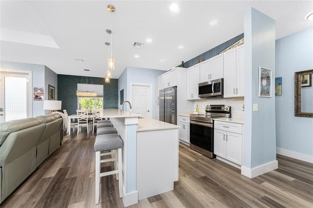 En Venta: $354,900 (3 camas, 2 baños, 1618 Pies cuadrados)