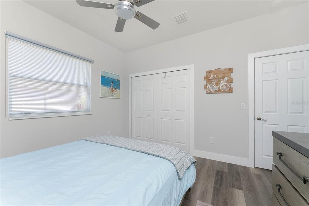 En Venta: $354,900 (3 camas, 2 baños, 1618 Pies cuadrados)