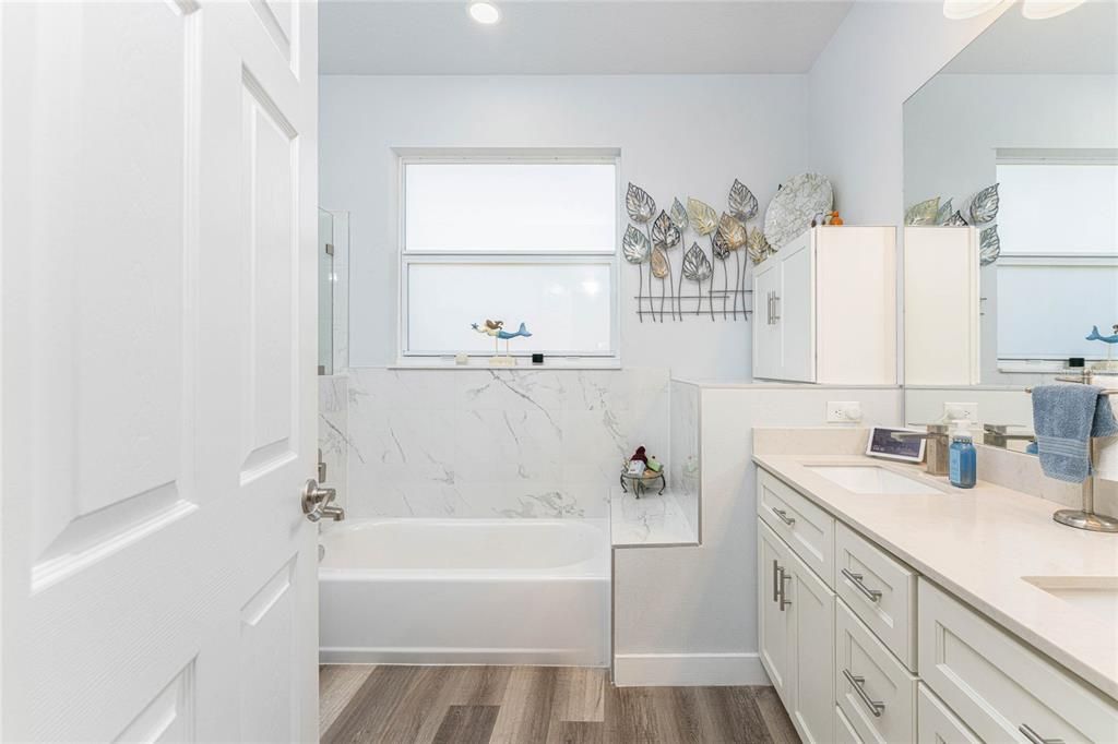 En Venta: $354,900 (3 camas, 2 baños, 1618 Pies cuadrados)