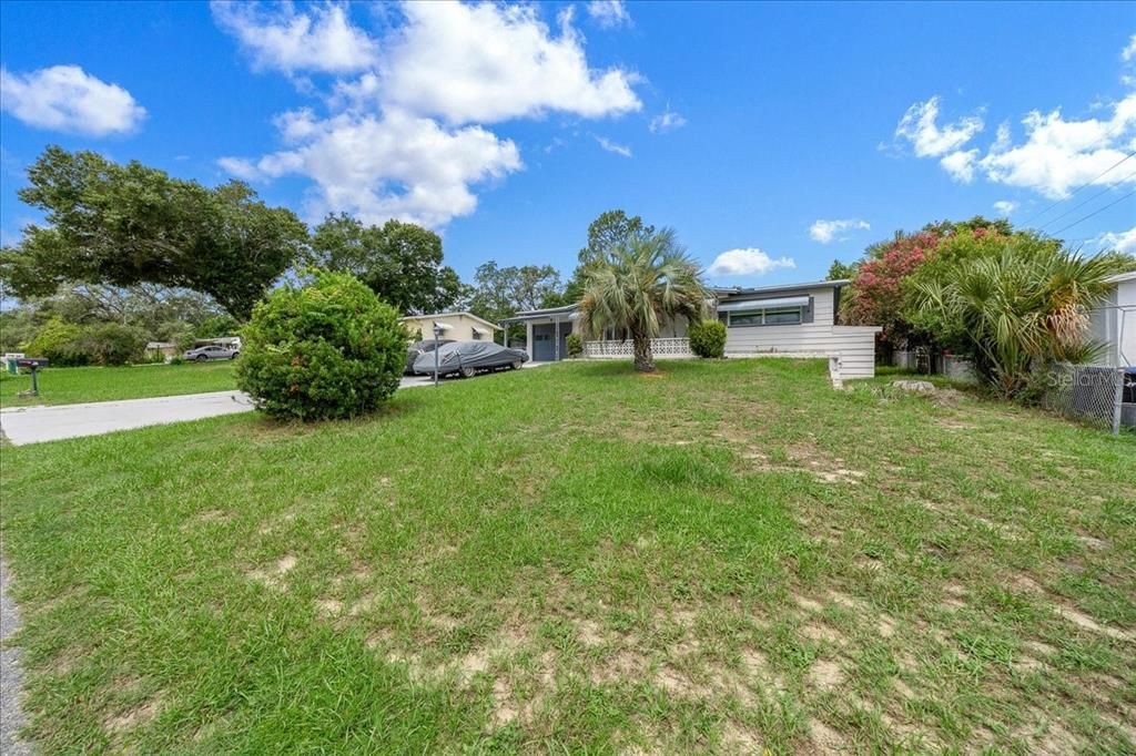 На продажу: $217,000 (2 спален, 2 ванн, 1302 Квадратных фут)