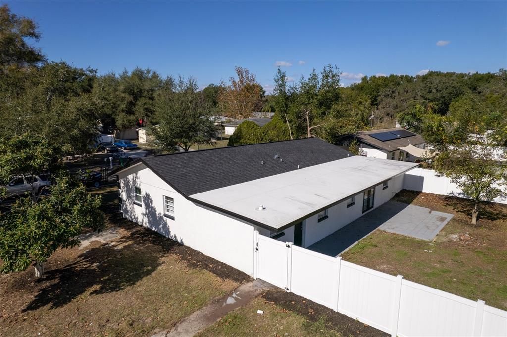 For Sale: $329,000 (4 beds, 2 baths, 2274 Square Feet)