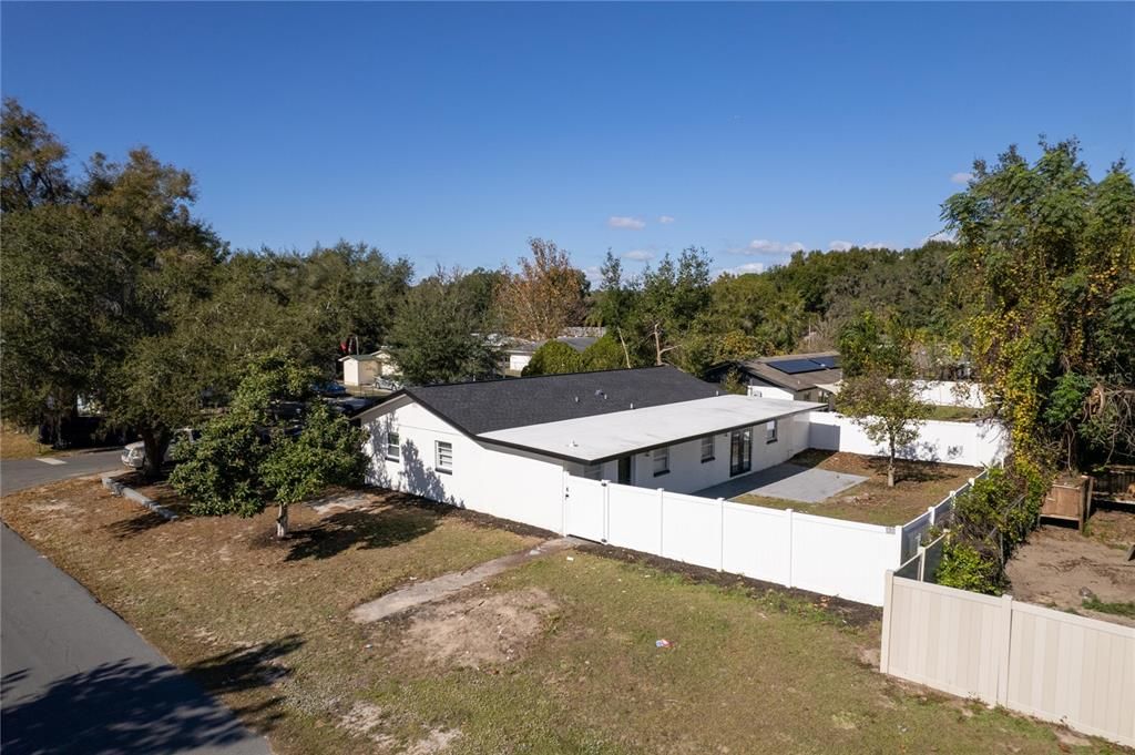 For Sale: $329,000 (4 beds, 2 baths, 2274 Square Feet)