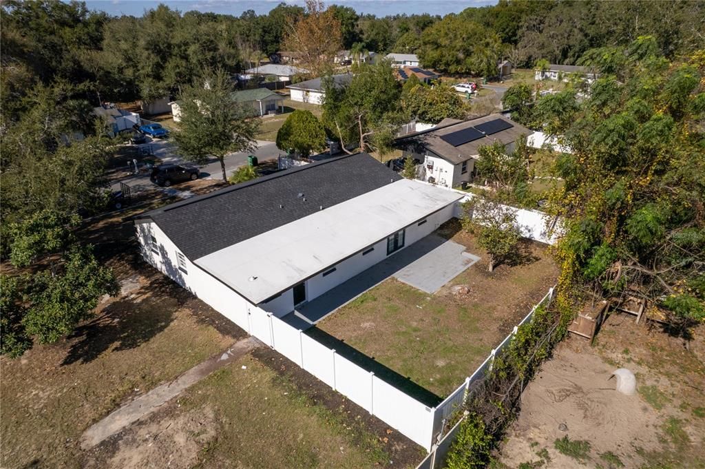 For Sale: $329,000 (4 beds, 2 baths, 2274 Square Feet)