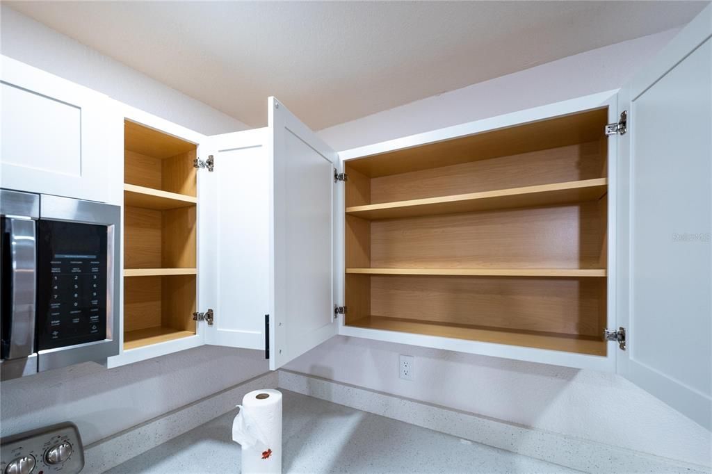 For Sale: $329,000 (4 beds, 2 baths, 2274 Square Feet)