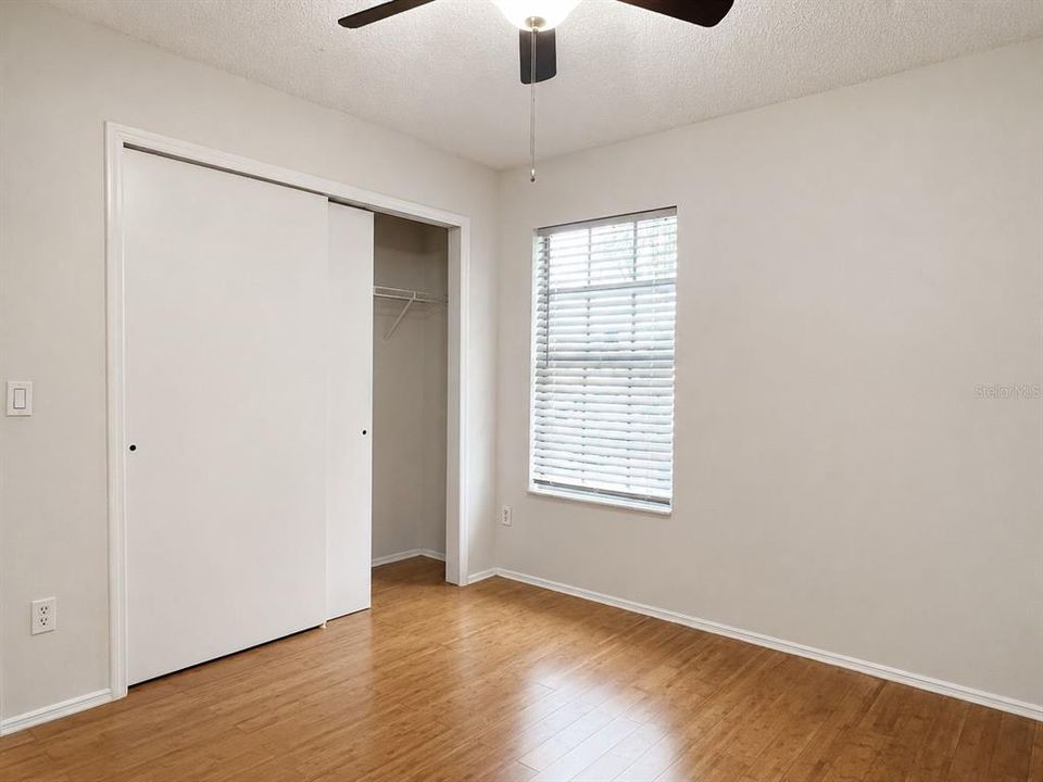 В аренду: $2,000 (3 спален, 2 ванн, 1378 Квадратных фут)