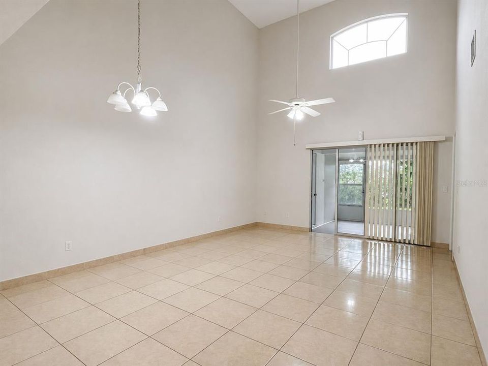 В аренду: $2,000 (3 спален, 2 ванн, 1378 Квадратных фут)