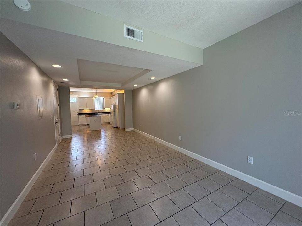 For Rent: $1,795 (3 beds, 2 baths, 1408 Square Feet)