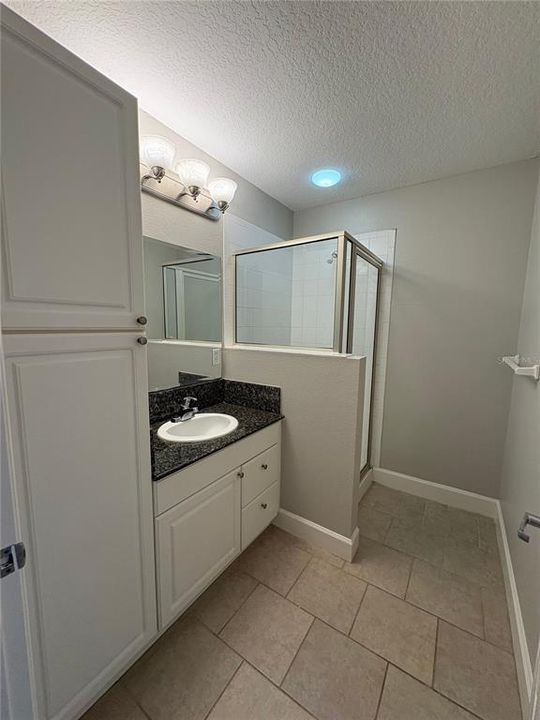 For Rent: $1,795 (3 beds, 2 baths, 1408 Square Feet)
