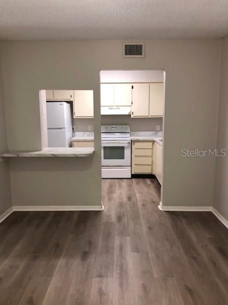 For Rent: $1,600 (2 beds, 2 baths, 1252 Square Feet)