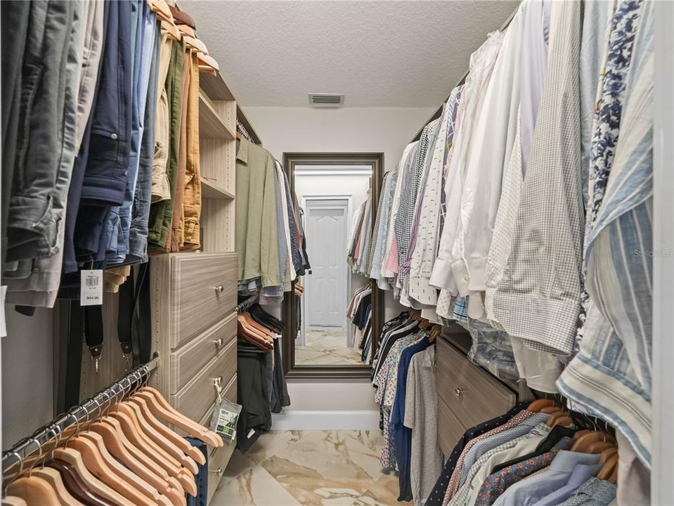 На продажу: $915,000 (4 спален, 4 ванн, 3826 Квадратных фут)