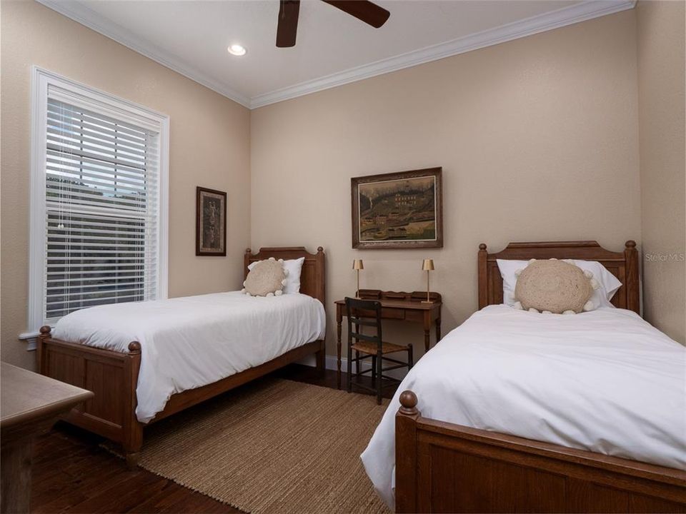 En Venta: $2,095,000 (4 camas, 3 baños, 4895 Pies cuadrados)