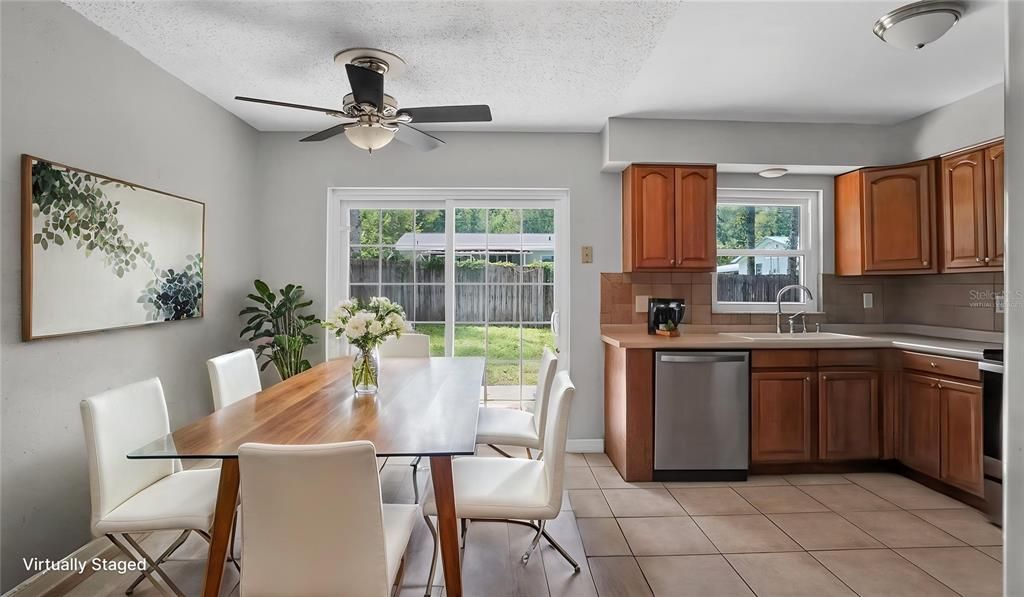 En Venta: $199,900 (3 camas, 2 baños, 1258 Pies cuadrados)