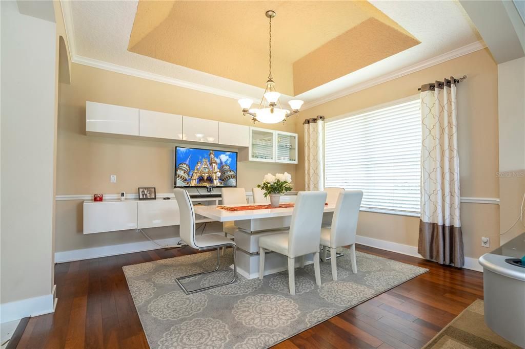 En Venta: $1,100,000 (5 camas, 4 baños, 2928 Pies cuadrados)