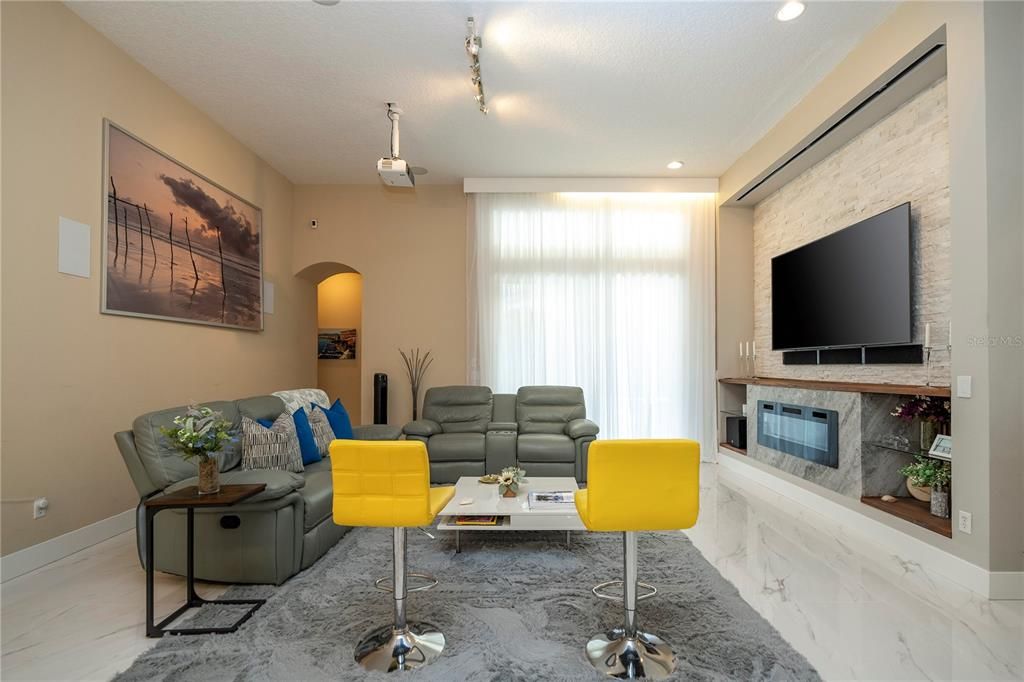 En Venta: $1,100,000 (5 camas, 4 baños, 2928 Pies cuadrados)