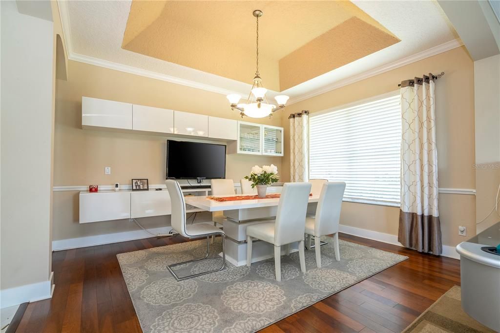 En Venta: $1,100,000 (5 camas, 4 baños, 2928 Pies cuadrados)
