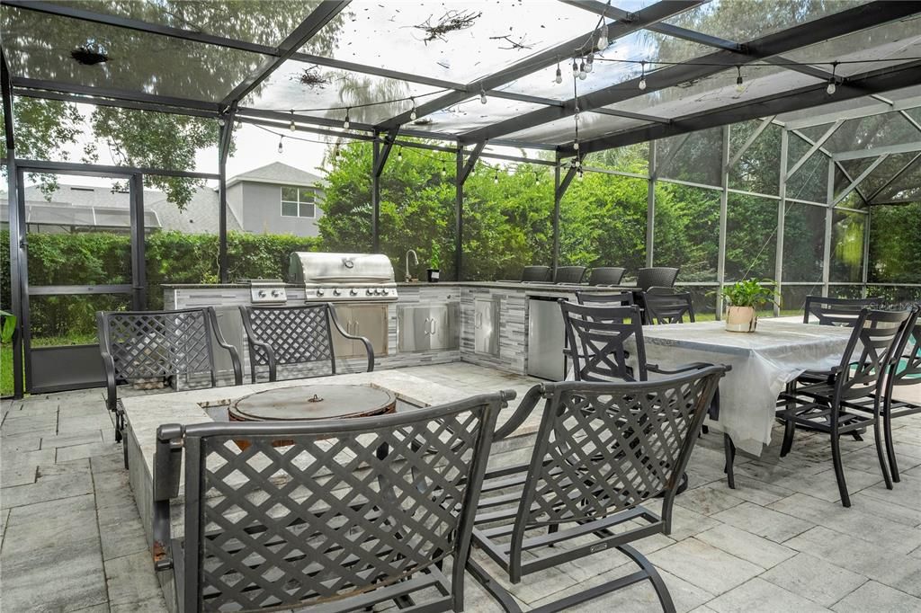 En Venta: $1,100,000 (5 camas, 4 baños, 2928 Pies cuadrados)