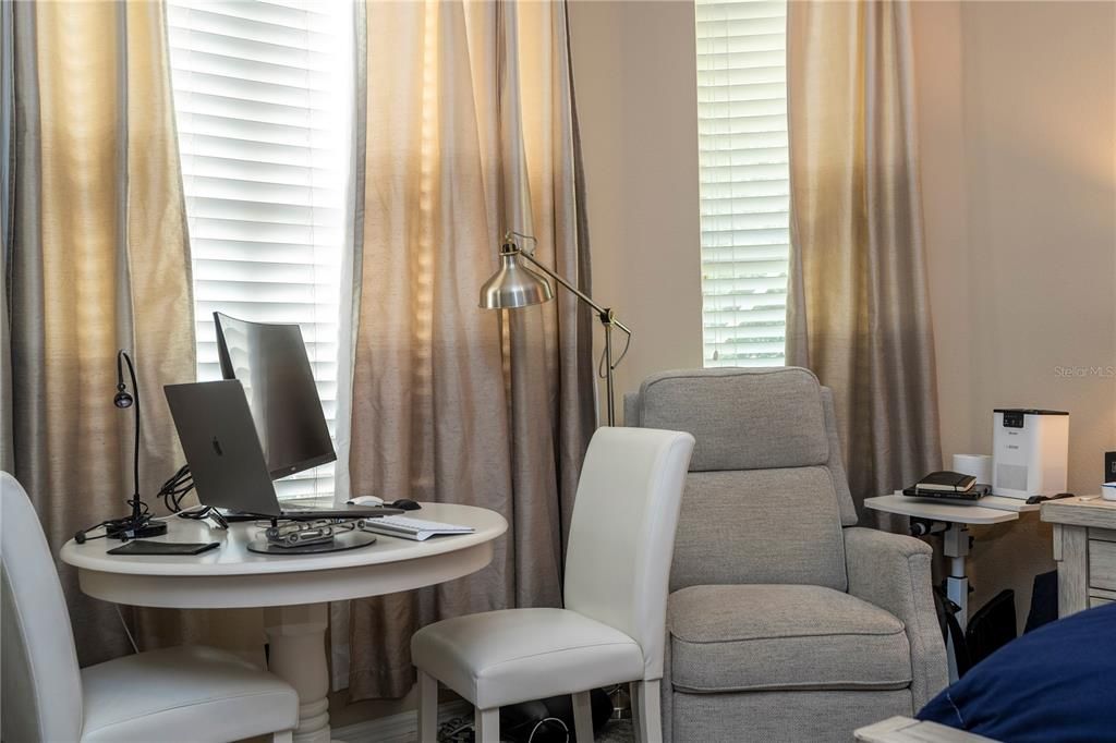 En Venta: $1,100,000 (5 camas, 4 baños, 2928 Pies cuadrados)
