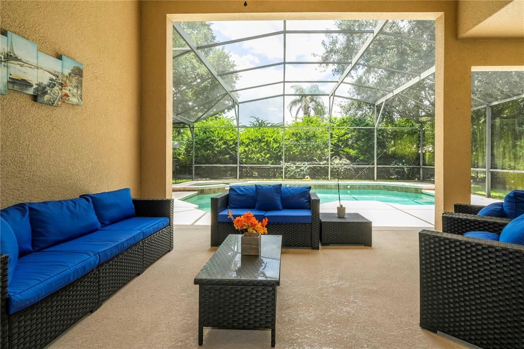 En Venta: $1,100,000 (5 camas, 4 baños, 2928 Pies cuadrados)