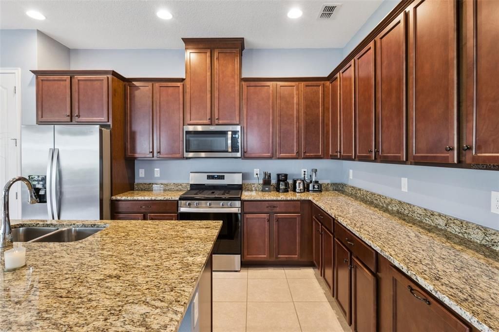 For Sale: $412,500 (3 beds, 2 baths, 1863 Square Feet)