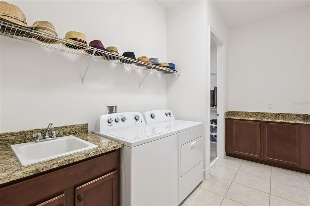 For Sale: $412,500 (3 beds, 2 baths, 1863 Square Feet)