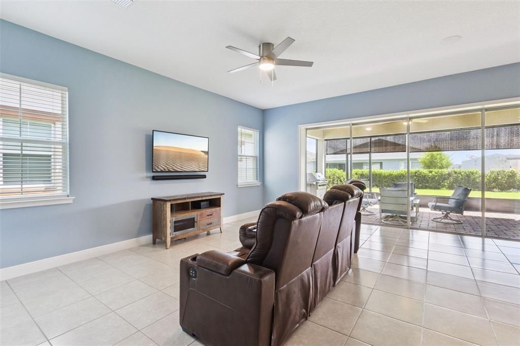 For Sale: $412,500 (3 beds, 2 baths, 1863 Square Feet)