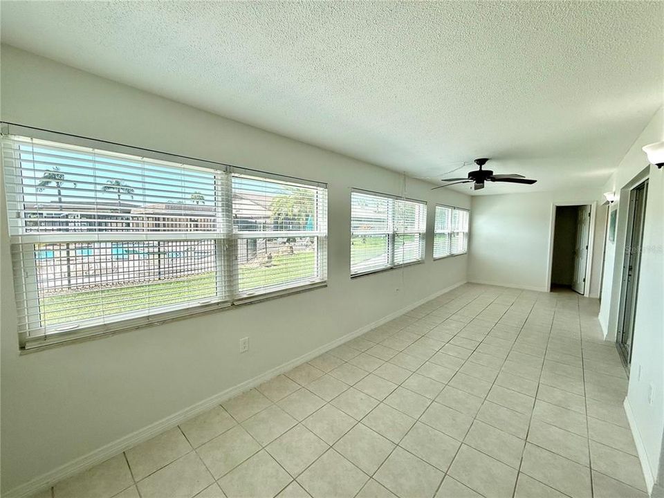 For Rent: $1,400 (2 beds, 2 baths, 1104 Square Feet)