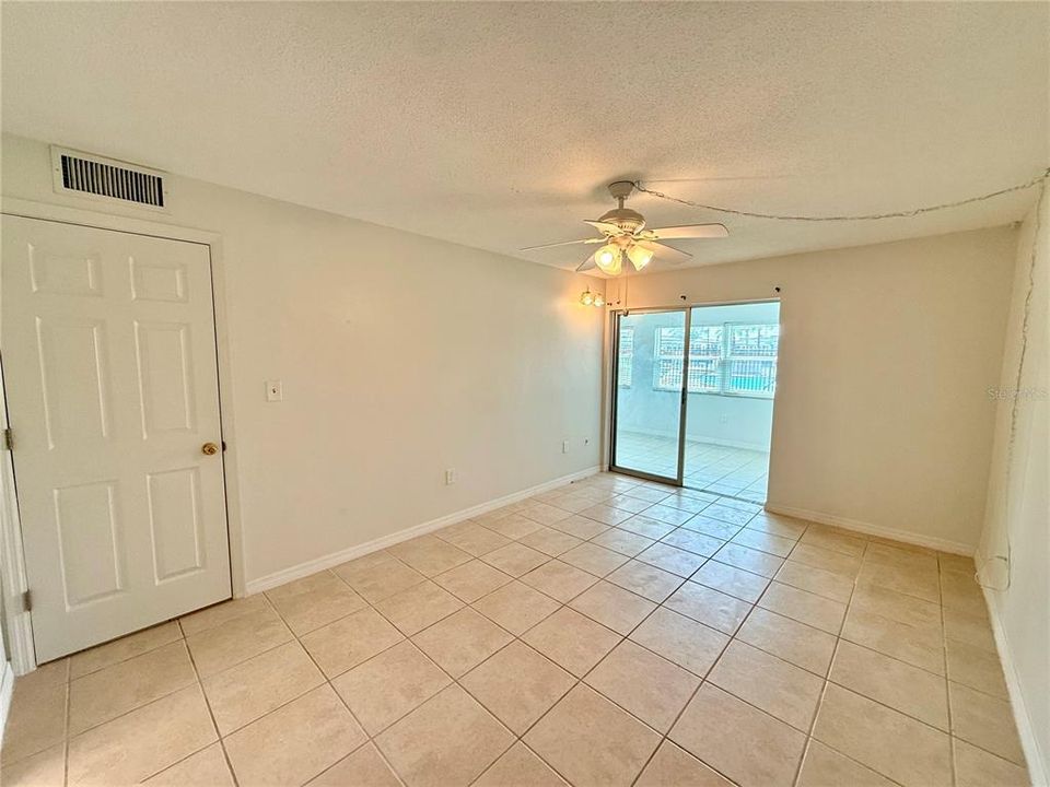 For Rent: $1,400 (2 beds, 2 baths, 1104 Square Feet)