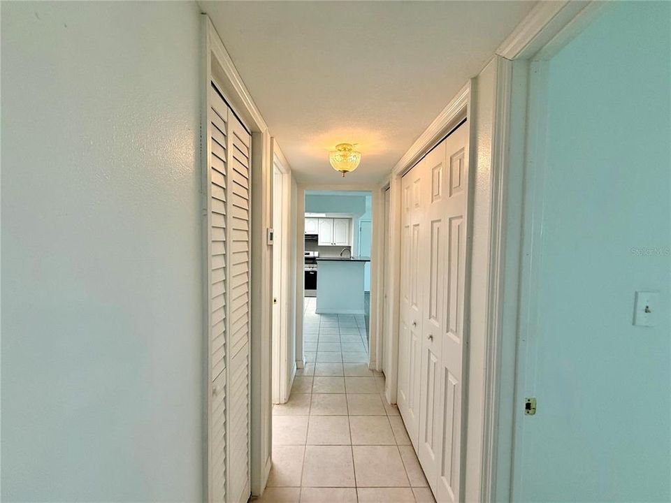 For Rent: $1,400 (2 beds, 2 baths, 1104 Square Feet)
