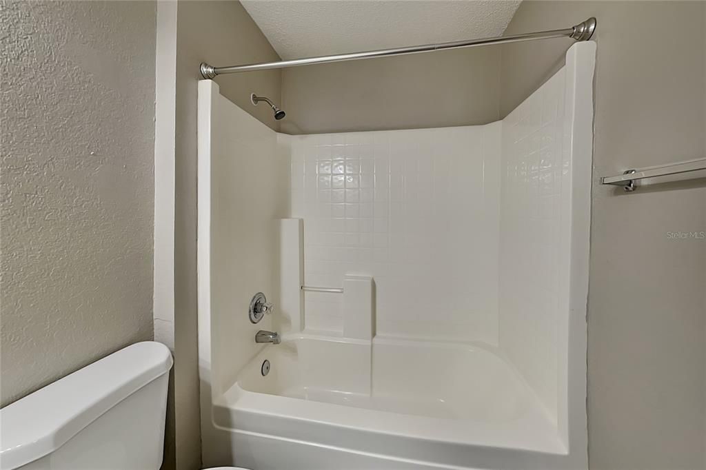 В аренду: $1,989 (3 спален, 2 ванн, 1130 Квадратных фут)