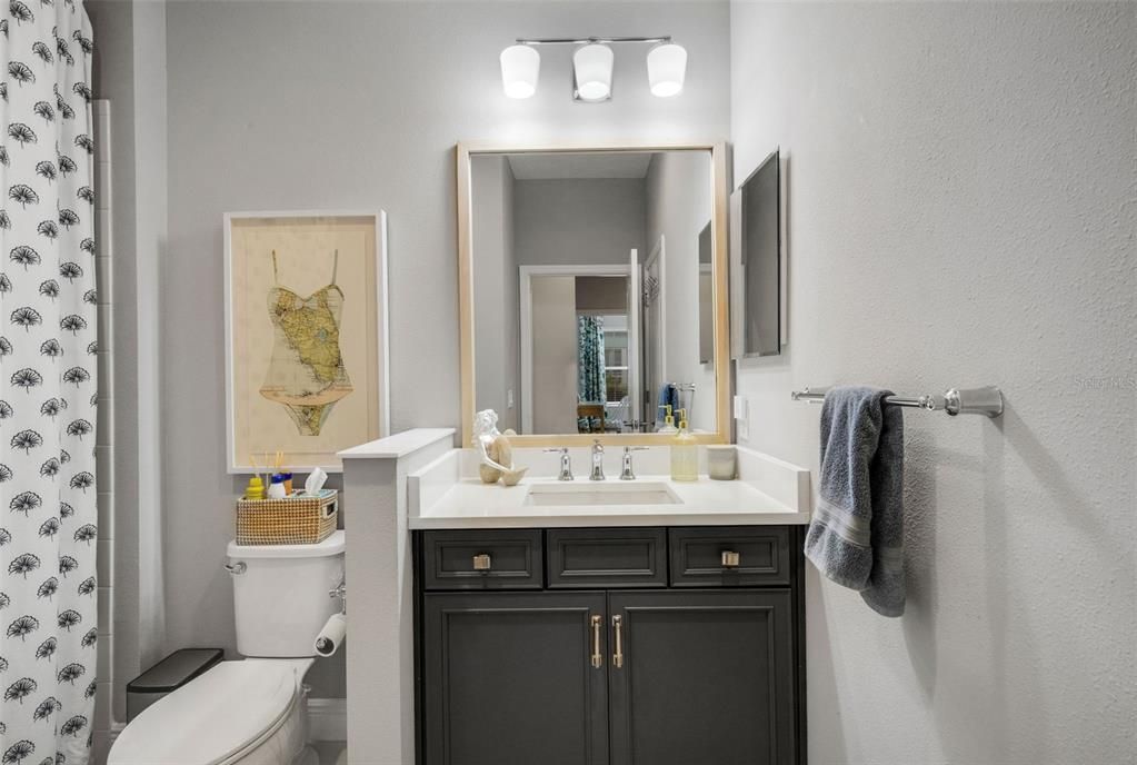 For Sale: $379,900 (2 beds, 2 baths, 1525 Square Feet)