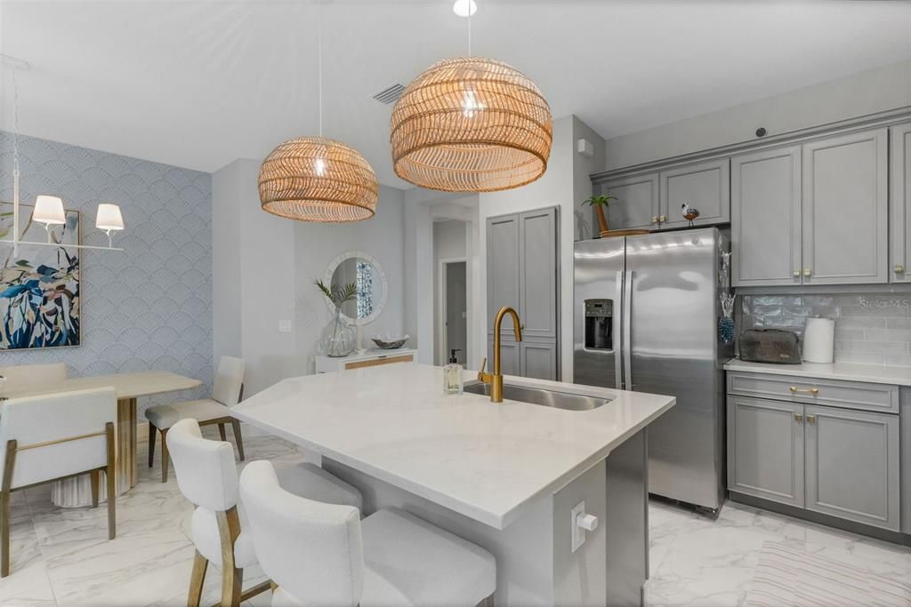 For Sale: $379,900 (2 beds, 2 baths, 1525 Square Feet)