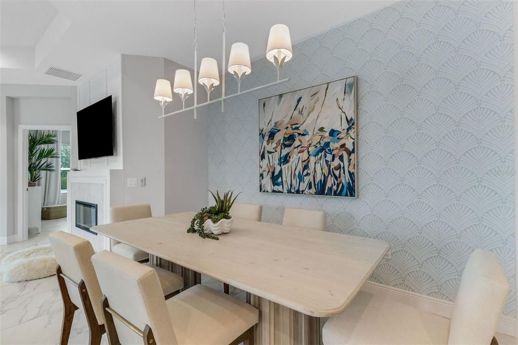 For Sale: $379,900 (2 beds, 2 baths, 1525 Square Feet)