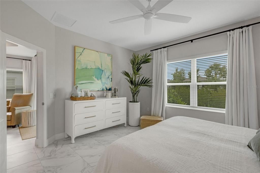 For Sale: $379,900 (2 beds, 2 baths, 1525 Square Feet)
