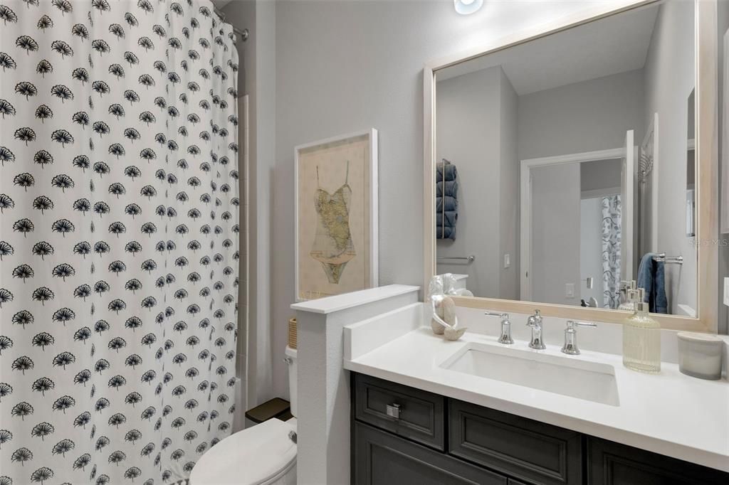 For Sale: $379,900 (2 beds, 2 baths, 1525 Square Feet)