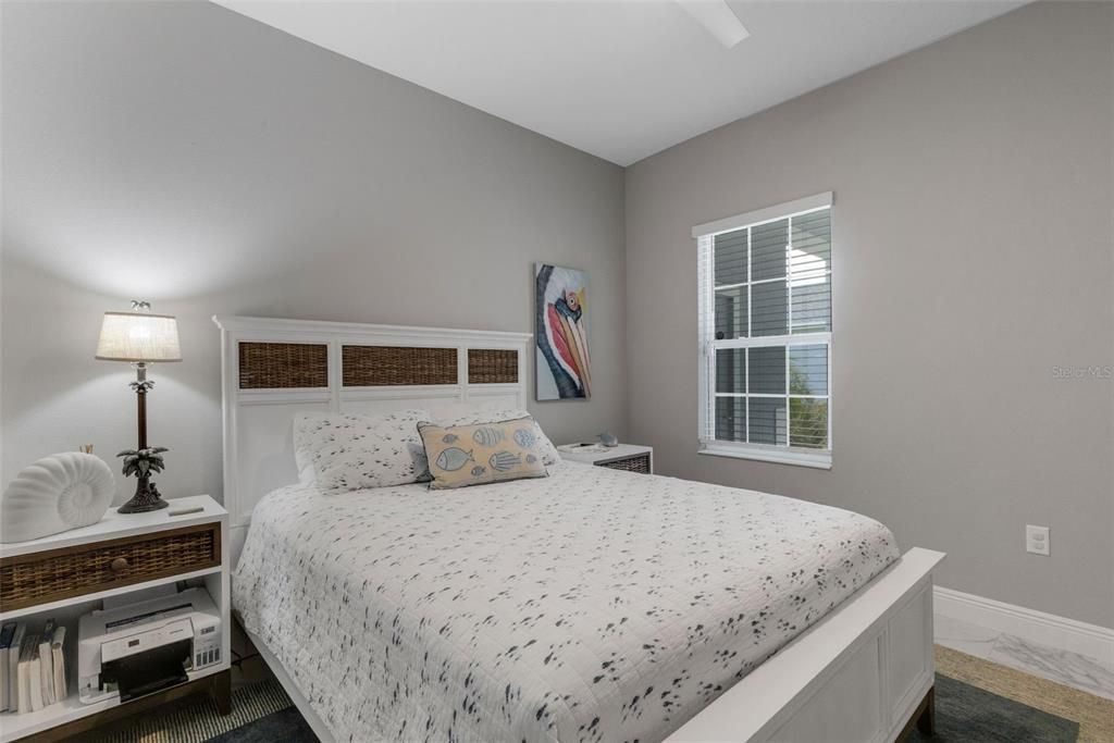 For Sale: $379,900 (2 beds, 2 baths, 1525 Square Feet)