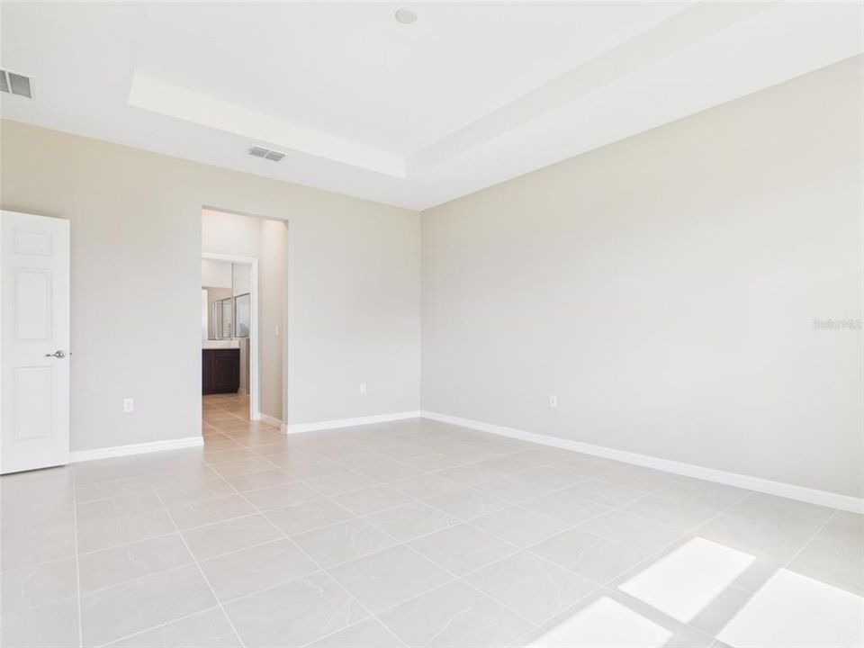 For Rent: $3,200 (4 beds, 3 baths, 2671 Square Feet)