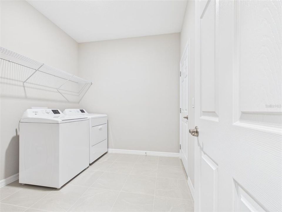 For Rent: $3,200 (4 beds, 3 baths, 2671 Square Feet)