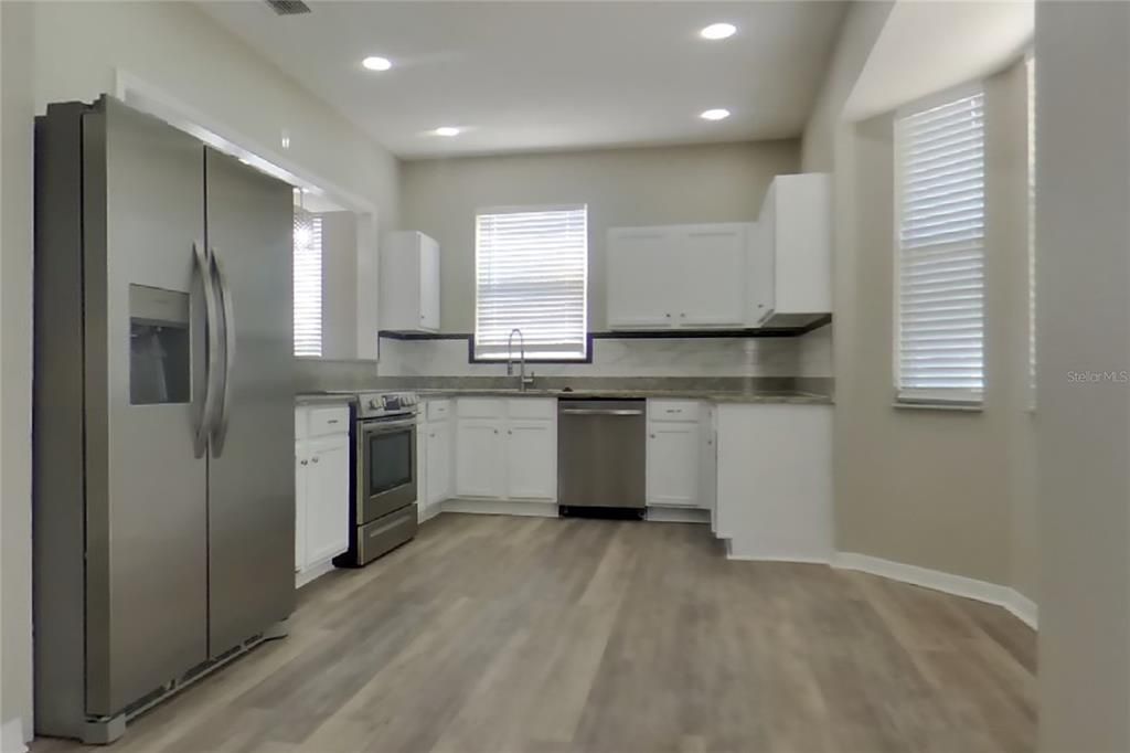 En Renta: $2,499 (4 camas, 2 baños, 1863 Pies cuadrados)