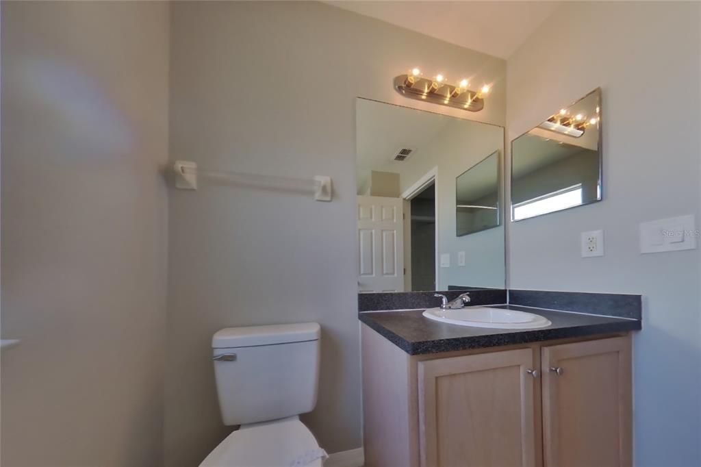En Renta: $2,499 (4 camas, 2 baños, 1863 Pies cuadrados)
