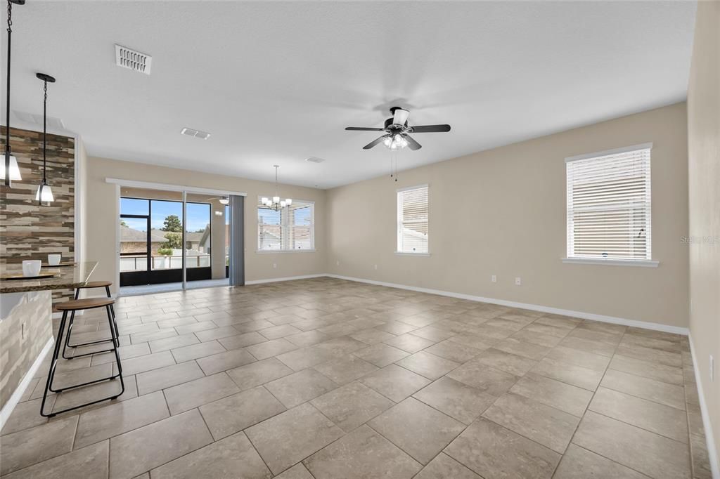 For Sale: $305,000 (3 beds, 2 baths, 1847 Square Feet)